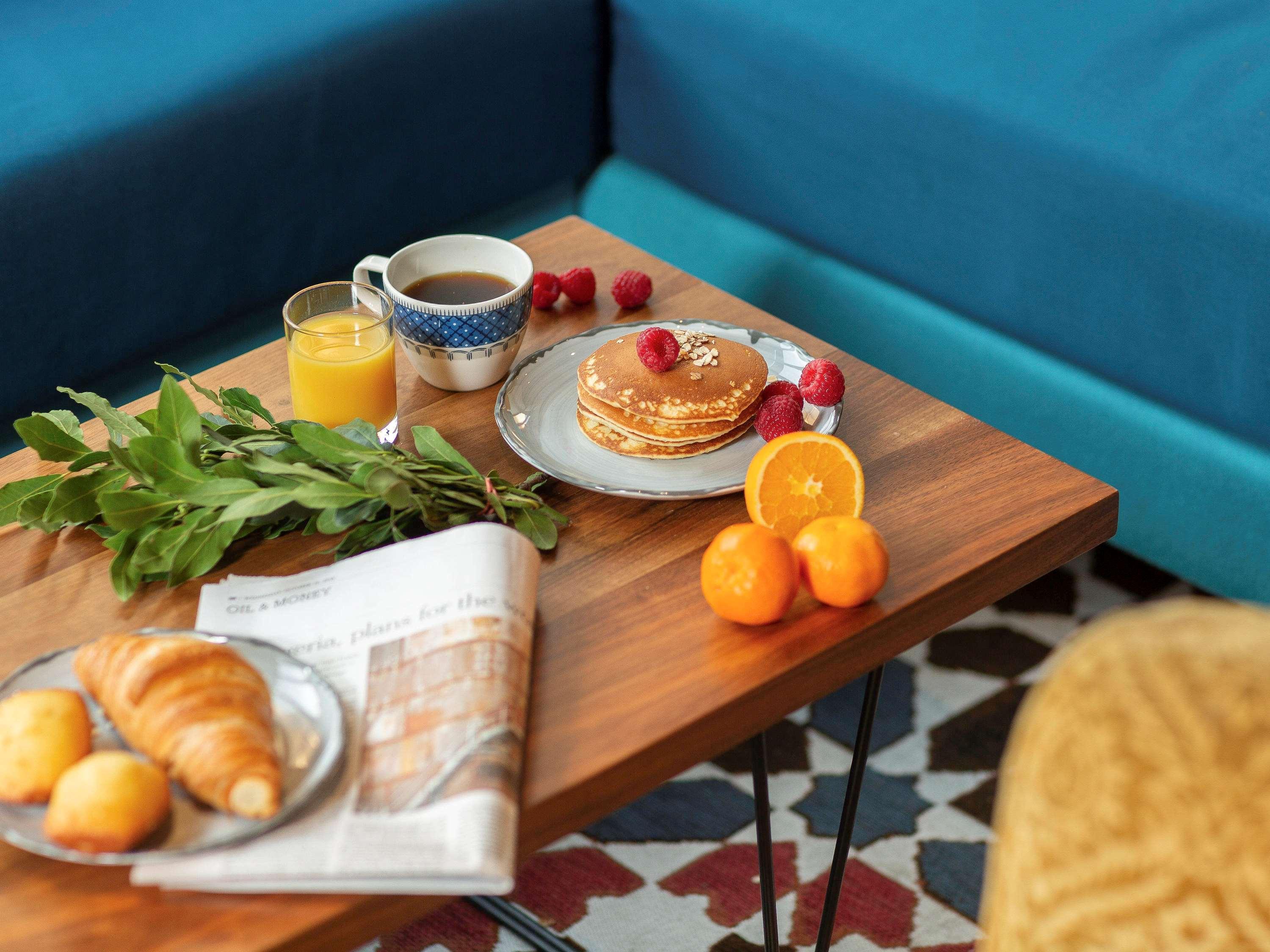 Hotel Mercure Paris Centre Gare Montparnasse Esterno foto