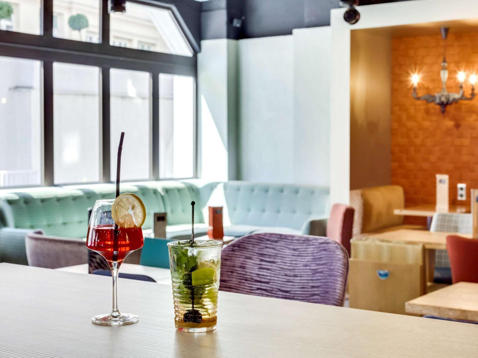 Hotel Mercure Paris Centre Gare Montparnasse Esterno foto